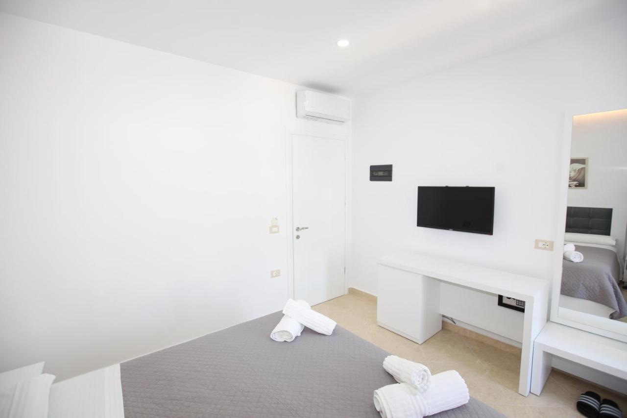 Nika Hotel Sarandë Exteriér fotografie