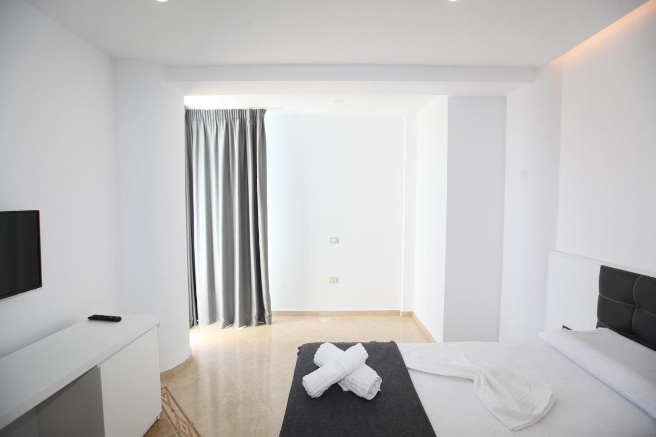 Nika Hotel Sarandë Exteriér fotografie